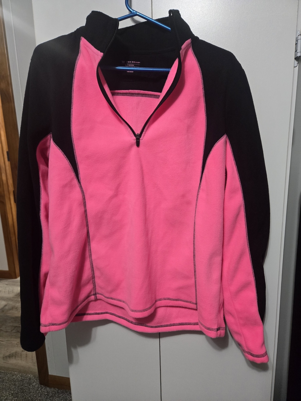 tek gear Black And Hot Pink Pullover